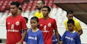 Player Escort Allianz: Senangnya Bisa Menemani Pemain Persija di SUGBK Player Escort Allianz: Senangnya Bisa Menemani Pemain Persija di SUGBK