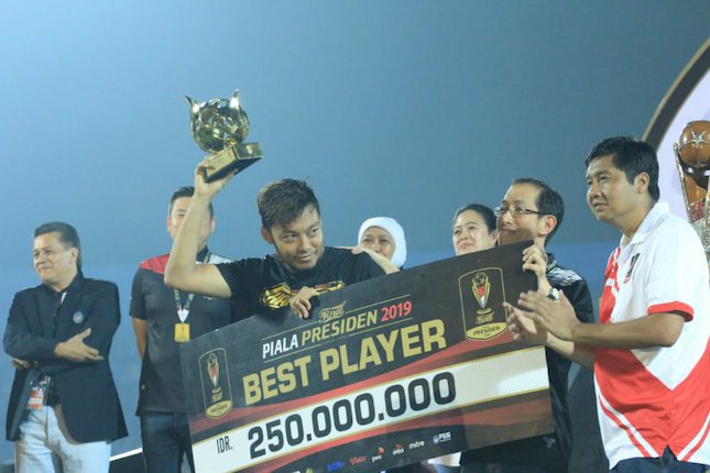 Dipuji Ronny Pattinasarani Dipuji Ronny Pattinasarani