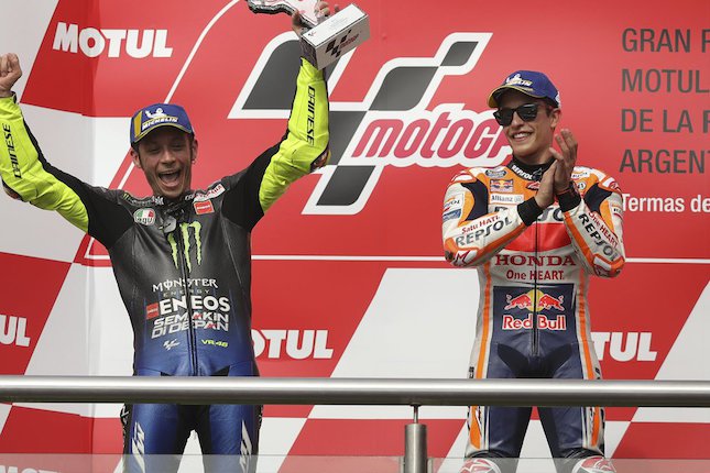 Rossi Pebalap Komplet, Marquez Tak Takut Jatuh Rossi Pebalap Komplet, Marquez Tak Takut Jatuh