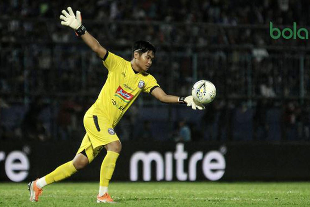 Kiper Arema FC Berharap Lanjutan Shopee Liga 1 2020 Lekas Digulirkan Kiper Arema FC Berharap Lanjutan Shopee Liga 1 2020 Lekas Digulirkan