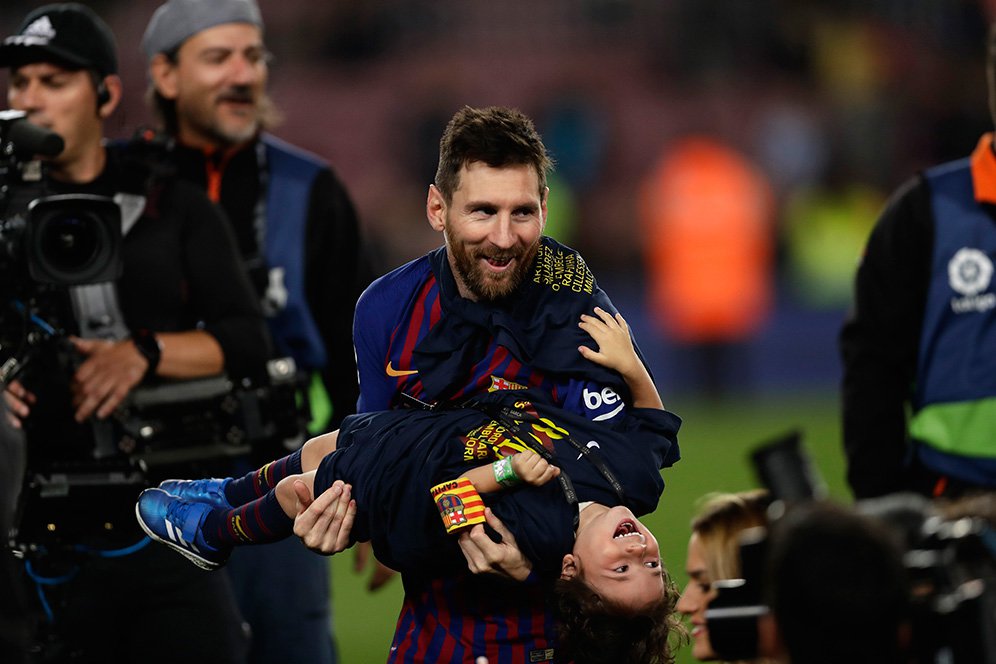 Wah, Anak Messi Ternyata Dukung Real Madrid Wah, Anak Messi Ternyata Dukung Real Madrid