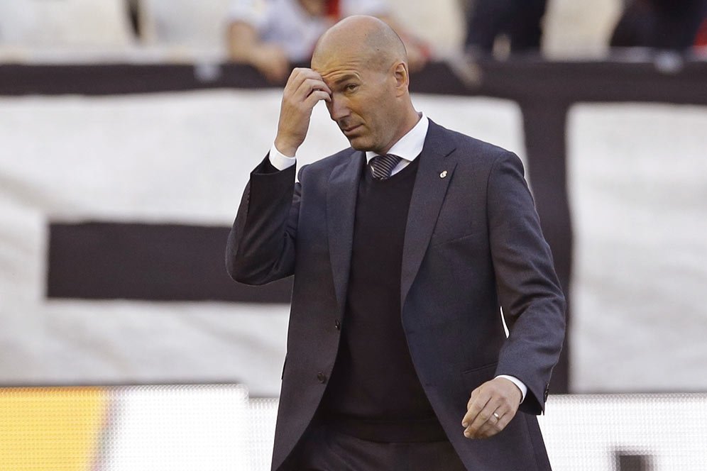 Zinedine Zidane Tinggalkan Tur Pramusim Real Madrid Zinedine Zidane Tinggalkan Tur Pramusim Real Madrid