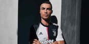 Ronaldo Tolak Pakai Lencana MVP Serie A di Jersey Juventus Ronaldo Tolak Pakai Lencana MVP Serie A di Jersey Juventus