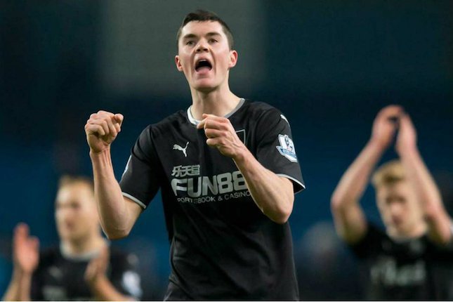 Bek Kanan: Michael Keane Bek Kanan: Michael Keane