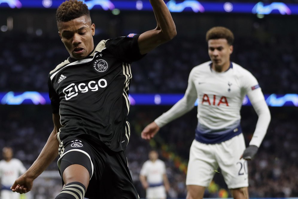Tottenham Beruntung Tidak Kalah 0-2 Tottenham Beruntung Tidak Kalah 0-2