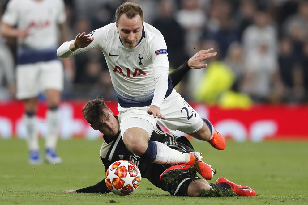 Christian Eriksen dan Kualitasnya yang Membuat Inter Kesengsem Christian Eriksen dan Kualitasnya yang Membuat Inter Kesengsem