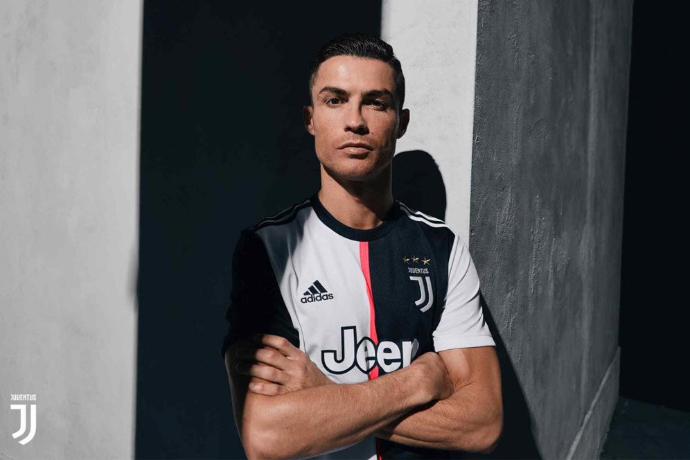 Masih Ingat Patung Wajah Ronaldo yang Tidak Mirip Itu? Begini Nasibnya Sekarang