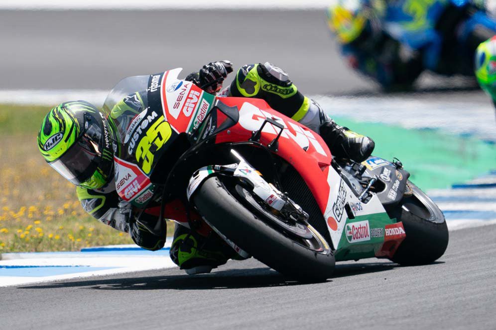 Cal Crutchlow Heran Tak Senyaman Takaaki Nakagami Cal Crutchlow Heran Tak Senyaman Takaaki Nakagami
