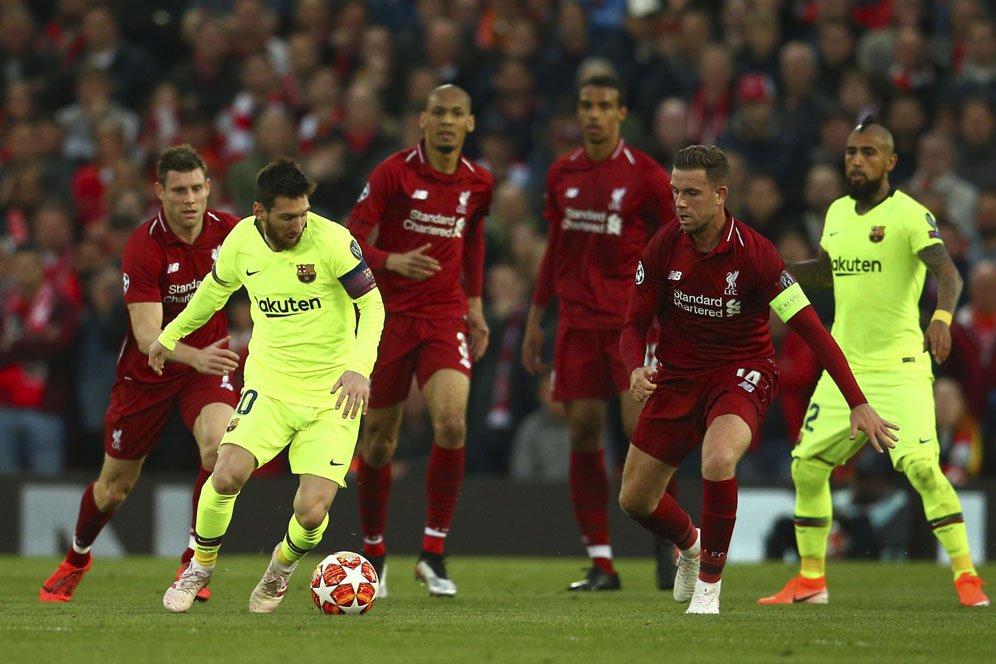 Robertson Ungkap Bagaimana Rasanya Main Lawan Messi: Menakutkan
