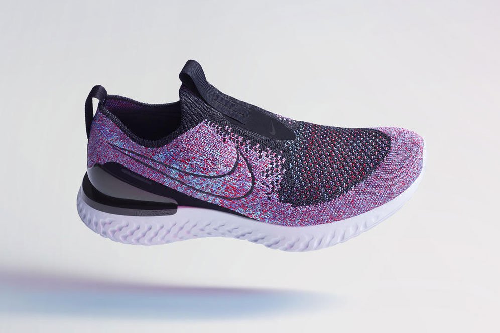 Nike Phantom React Flyknit: Manjakan Para Pelari Meski Tanpa Tali Nike Phantom React Flyknit: Manjakan Para Pelari Meski Tanpa Tali