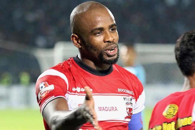 Greg Nwokolo (33 Tahun) Greg Nwokolo (33 Tahun)