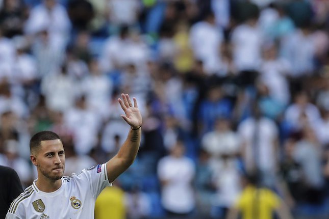 Empati Eden Hazard untuk Benzema Empati Eden Hazard untuk Benzema
