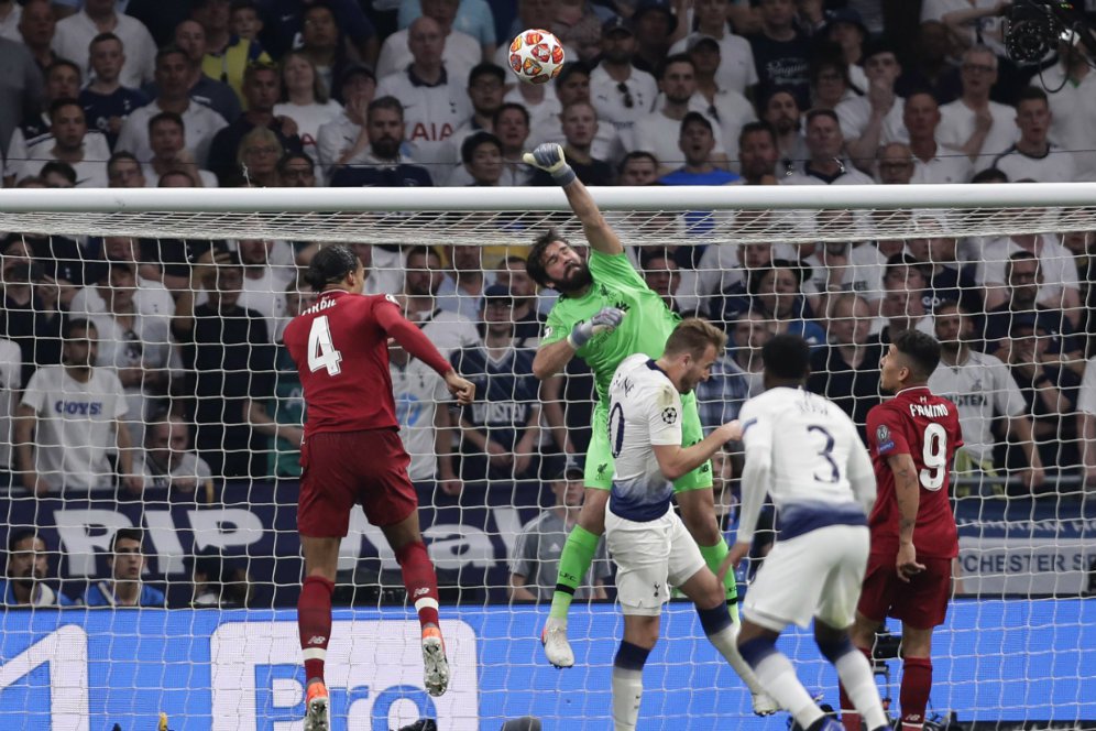 Tottenham vs Liverpool, Mane Sanjung Aksi Berkelas Alisson Tottenham vs Liverpool, Mane Sanjung Aksi Berkelas Alisson