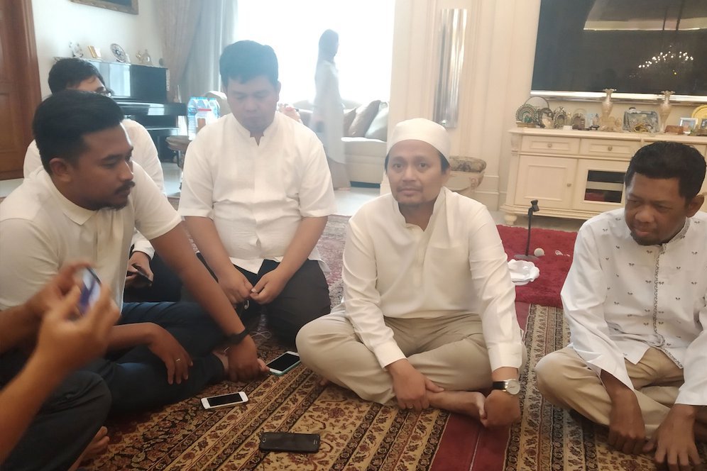 CEO Barito Putera Pastikan Posisi Jacksen Tiago Masih Aman CEO Barito Putera Pastikan Posisi Jacksen Tiago Masih Aman