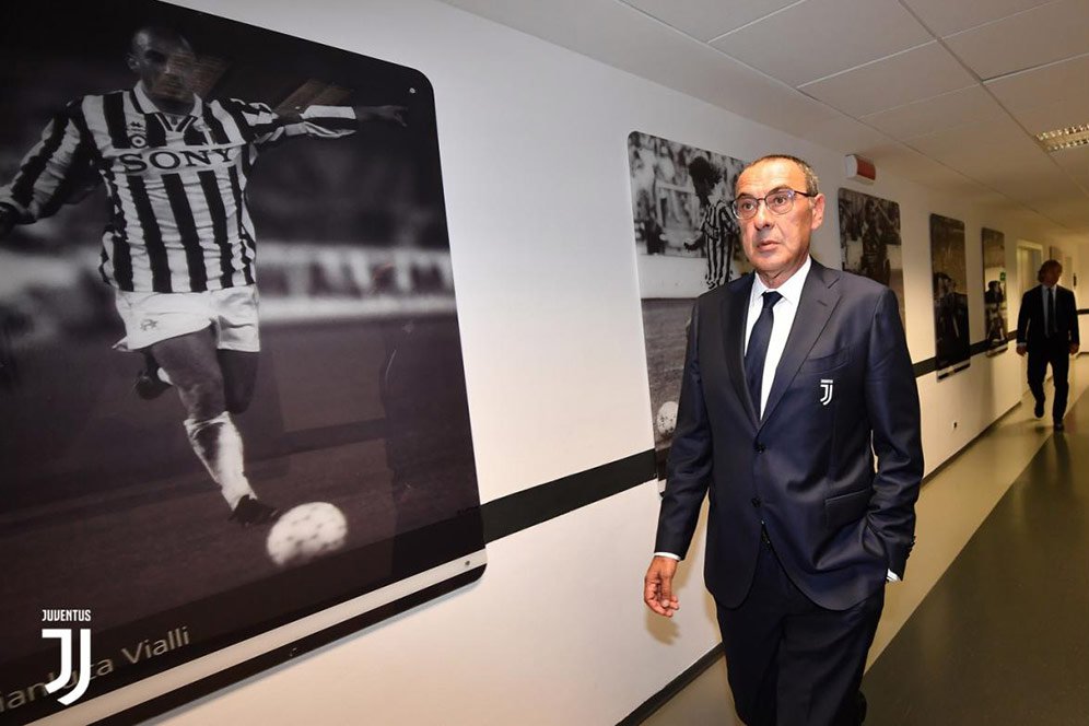 Sarri: Juventus Punya Sejarah Panjang, Chelsea Masih Baru Sarri: Juventus Punya Sejarah Panjang, Chelsea Masih Baru