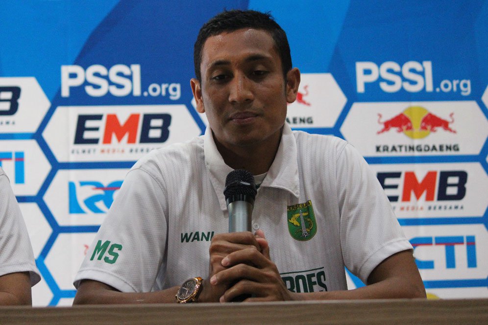 Berkurban, Bek Persebaya Pilih Salurkan ke Pelosok