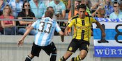 Tragis! Masih 21 Tahun Tapi Bek Dortmund Ini Terpaksa Pensiun Dini Tragis! Masih 21 Tahun Tapi Bek Dortmund Ini Terpaksa Pensiun Dini