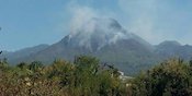 Gunung Panderman Terbakar, Pelatih Kiper Arema Bersedih Gunung Panderman Terbakar, Pelatih Kiper Arema Bersedih