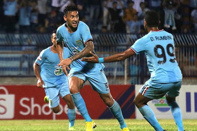Alex dos Santos (Persela Lamongan)