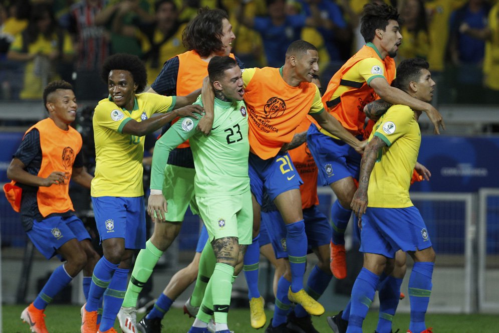 Hasil Pertandingan Brasil vs Argentina: Skor 2-0 Hasil Pertandingan Brasil vs Argentina: Skor 2-0