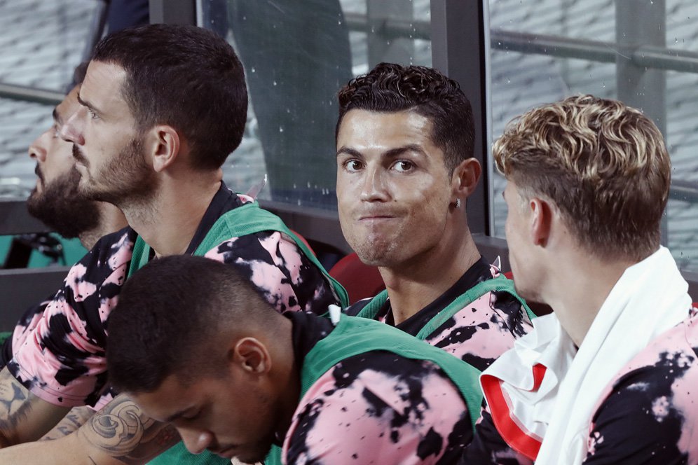 Ronaldo Merasa Terlalu Mudah Pemain Dihargai 100 Juta Euro Ronaldo Merasa Terlalu Mudah Pemain Dihargai 100 Juta Euro