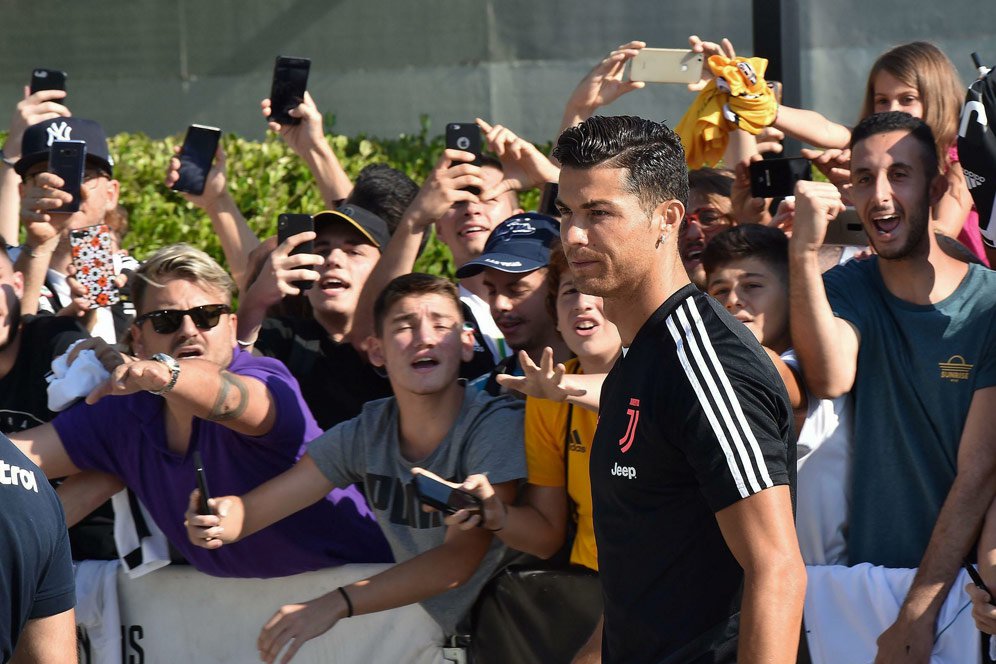 Cristiano Ronaldo: Mungkin Saya Pensiun Tahun Depan Cristiano Ronaldo: Mungkin Saya Pensiun Tahun Depan