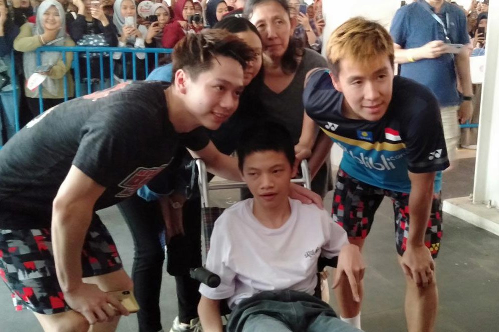 Pesan Menyentuh Kevin Sanjaya untuk Fans Disabilitas Indonesia Open 2019 Pesan Menyentuh Kevin Sanjaya untuk Fans Disabilitas Indonesia Open 2019