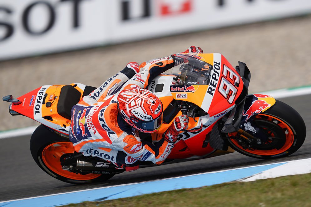 Liburan Musim Panas, Marc Marquez Pamer Kemesraan dengan Pacar Liburan Musim Panas, Marc Marquez Pamer Kemesraan dengan Pacar