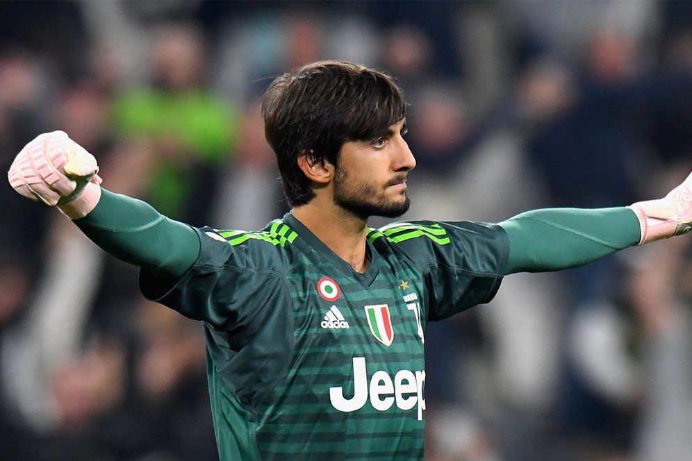 Sempat Gagal Pindah, Mattia Perin Akhirnya Resmi Tinggalkan Juventus Sempat Gagal Pindah, Mattia Perin Akhirnya Resmi Tinggalkan Juventus