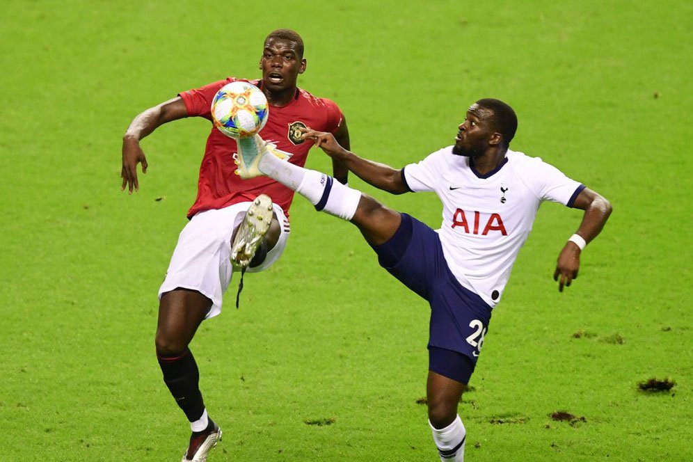Hujan Tekel Berbahaya, Pelatih Tottenham Minta Maaf pada Manchester United Hujan Tekel Berbahaya, Pelatih Tottenham Minta Maaf pada Manchester United