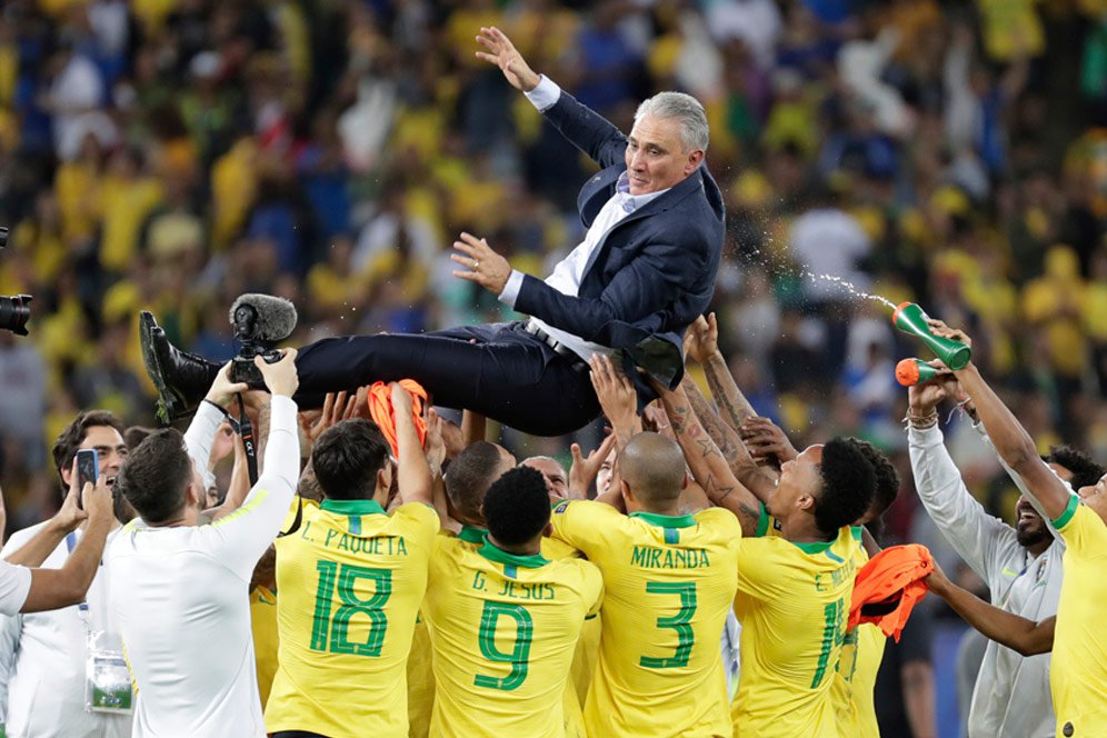 Bos Brasil tak Terima kalau Messi Disebut Lebih Baik dari Pele Bos Brasil tak Terima kalau Messi Disebut Lebih Baik dari Pele