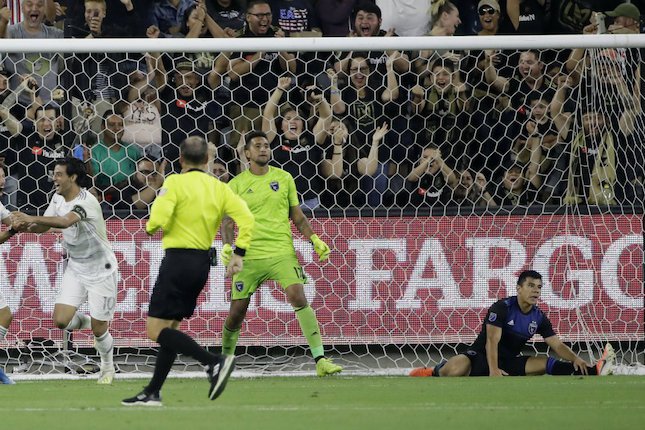 Carlos Vela: Kekuatan dari MLS Carlos Vela: Kekuatan dari MLS