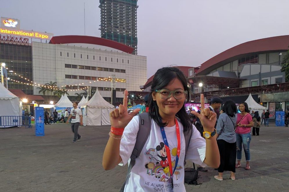 Aci Resti, Komika JICOMFEST 2019 yang Juga 'Jak Angel' dan Penggemar Bambang Pamungkas Aci Resti, Komika JICOMFEST 2019 yang Juga 'Jak Angel' dan Penggemar Bambang Pamungkas