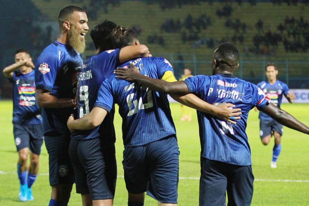 Tim Pelatih Arema Sudah Punya Daftar Pemain Bidikan