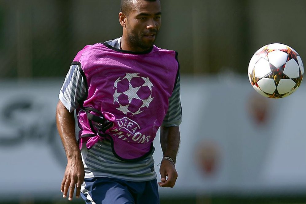 Eks Chelsea dan Arsenal, Ashley Cole Umumkan Keputusan Pensiun Eks Chelsea dan Arsenal, Ashley Cole Umumkan Keputusan Pensiun