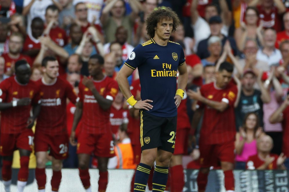 Apa yang Dilakukan David Luiz Usai Tampil Buruk Kontra Liverpool? Apa yang Dilakukan David Luiz Usai Tampil Buruk Kontra Liverpool?