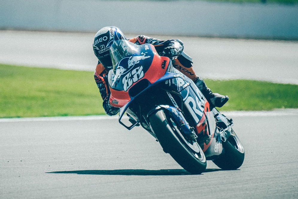 Miguel Oliveira: Johann Zarco Itu Juara Dunia, Harusnya Tak Gegabah Miguel Oliveira: Johann Zarco Itu Juara Dunia, Harusnya Tak Gegabah