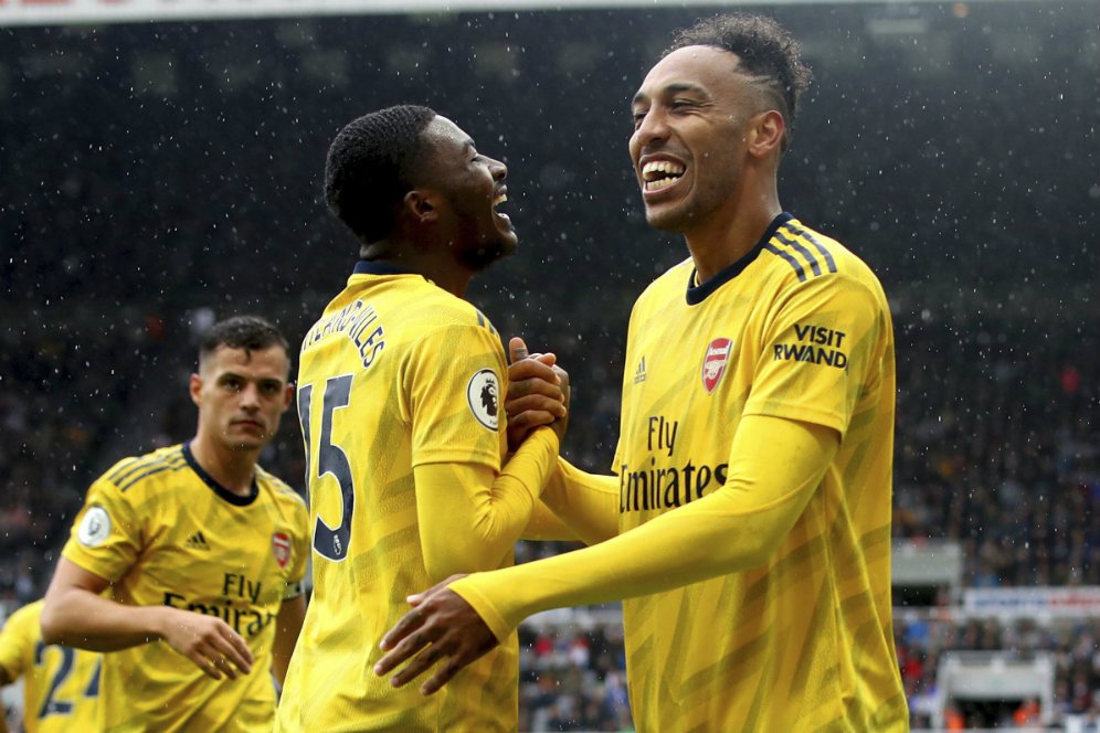 Main Bareng Lacazette dan Pepe, Aubameyang: Itu Gila Main Bareng Lacazette dan Pepe, Aubameyang: Itu Gila