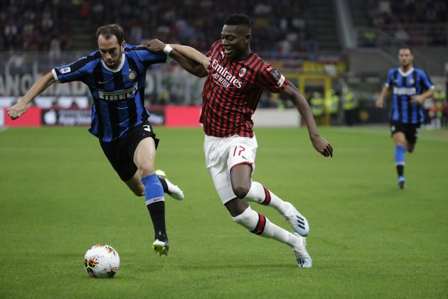 Pertahankan Rafael Leao Pertahankan Rafael Leao