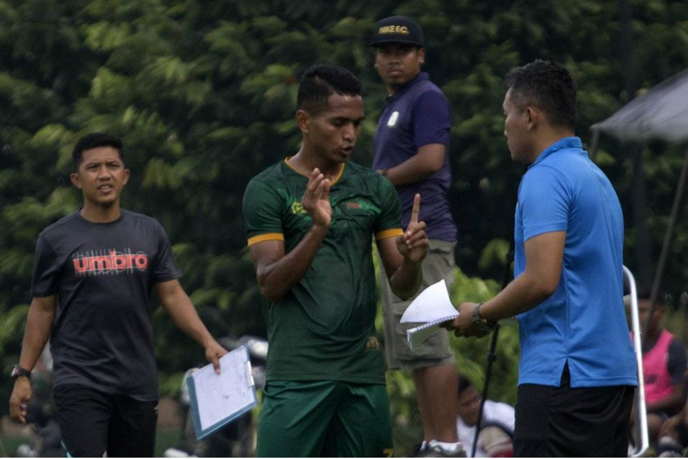 Disinggung Soal Etika, Persebaya Beberkan Proses Rekrutmen Abduh Lestaluhu