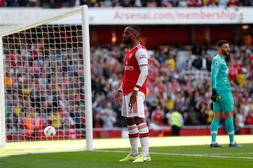 Mengapa Emery Tidak Menurunkan Lacazette dan Pepe? Ternyata Ini Alasannya