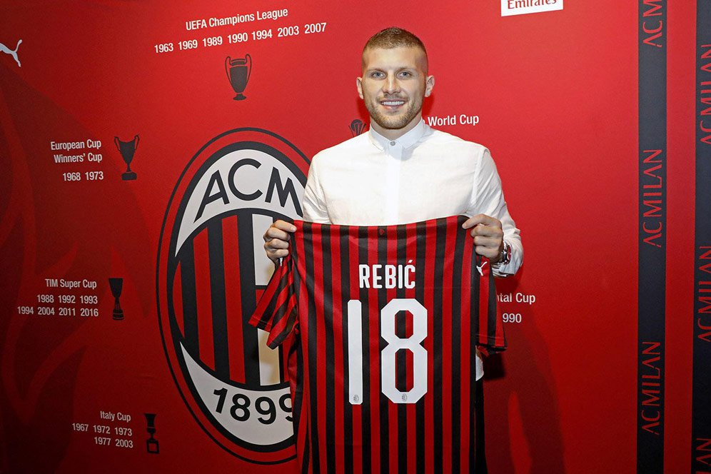 AC Milan dan Frankfurt Resmikan Pertukaran Andre Silva dengan Ante Rebic AC Milan dan Frankfurt Resmikan Pertukaran Andre Silva dengan Ante Rebic