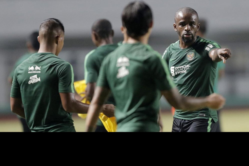 Kondisi Greg Nwokolo di Timnas Indonesia Sebelum Kembali ke Madura United Kondisi Greg Nwokolo di Timnas Indonesia Sebelum Kembali ke Madura United