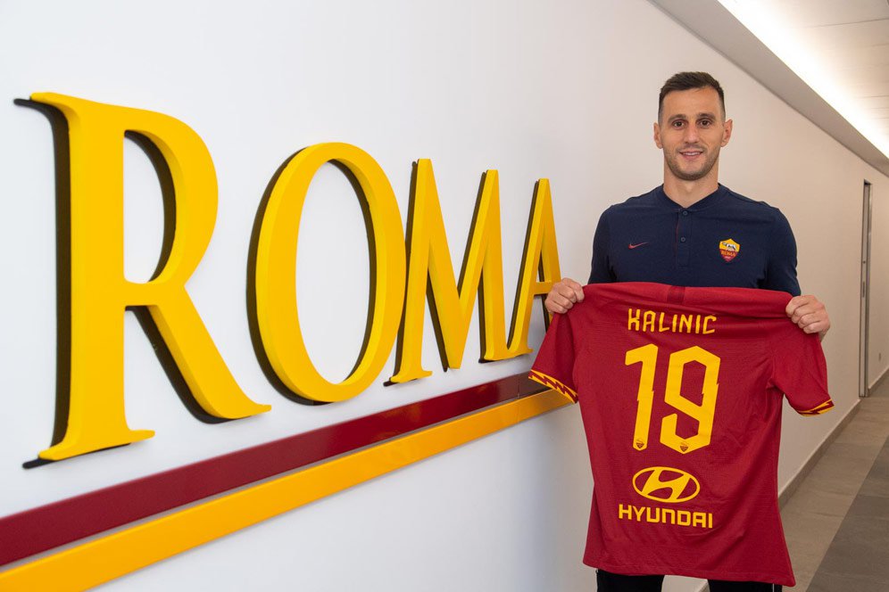 Lepas Patrik Schick, Roma Resmi Rekrut Nikola Kalinic Lepas Patrik Schick, Roma Resmi Rekrut Nikola Kalinic