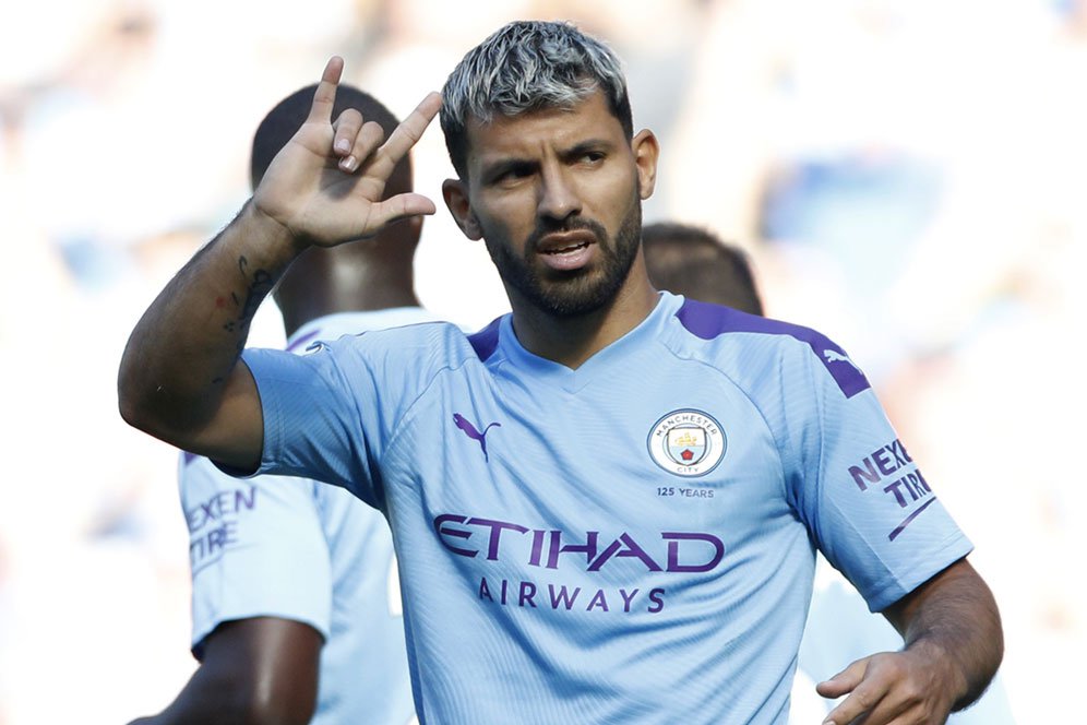 Suarez Cedera, Messi Minta Barcelona Beli Sergio Aguero