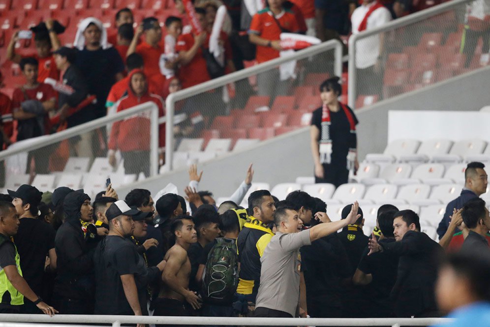 Ada 18 Halaman Berisi Aduan Malaysia ke FIFA terkait Kericuhan di SUGBK Ada 18 Halaman Berisi Aduan Malaysia ke FIFA terkait Kericuhan di SUGBK