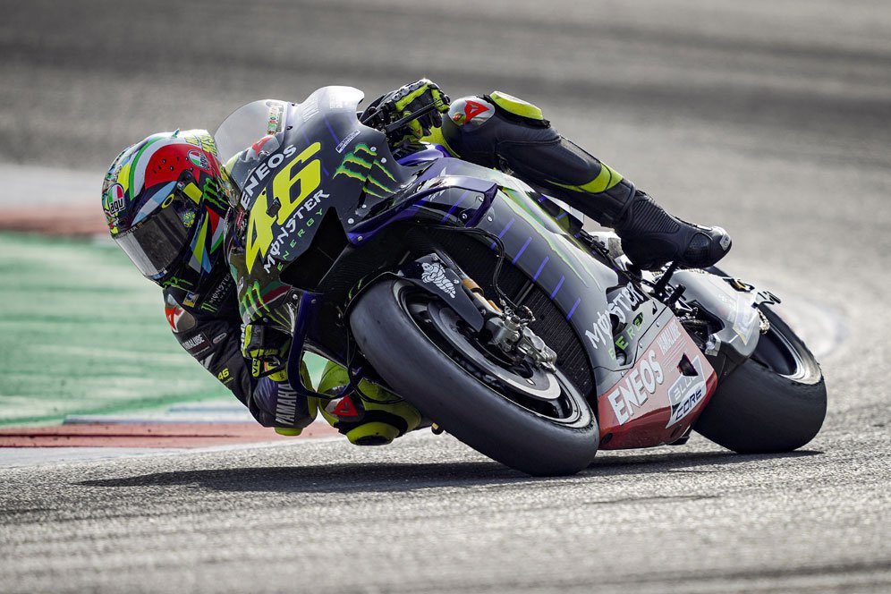 Valentino Rossi: Ayah-Ibu Ingin Saya Lanjut, Tapi Saya Harus Realistis Valentino Rossi: Ayah-Ibu Ingin Saya Lanjut, Tapi Saya Harus Realistis