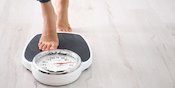 5 Cara Menurunkan Berat Badan Tanpa Olahraga, Mungkin Gak ya?