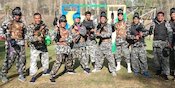 Hilangkan Kepenatan, Pemain PSS Bermain Paintball Hilangkan Kepenatan, Pemain PSS Bermain Paintball