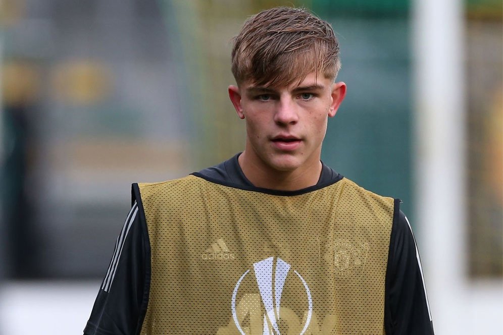 Ketika Bek Muda MU Ini Buat Solskjaer Sakit Kepala